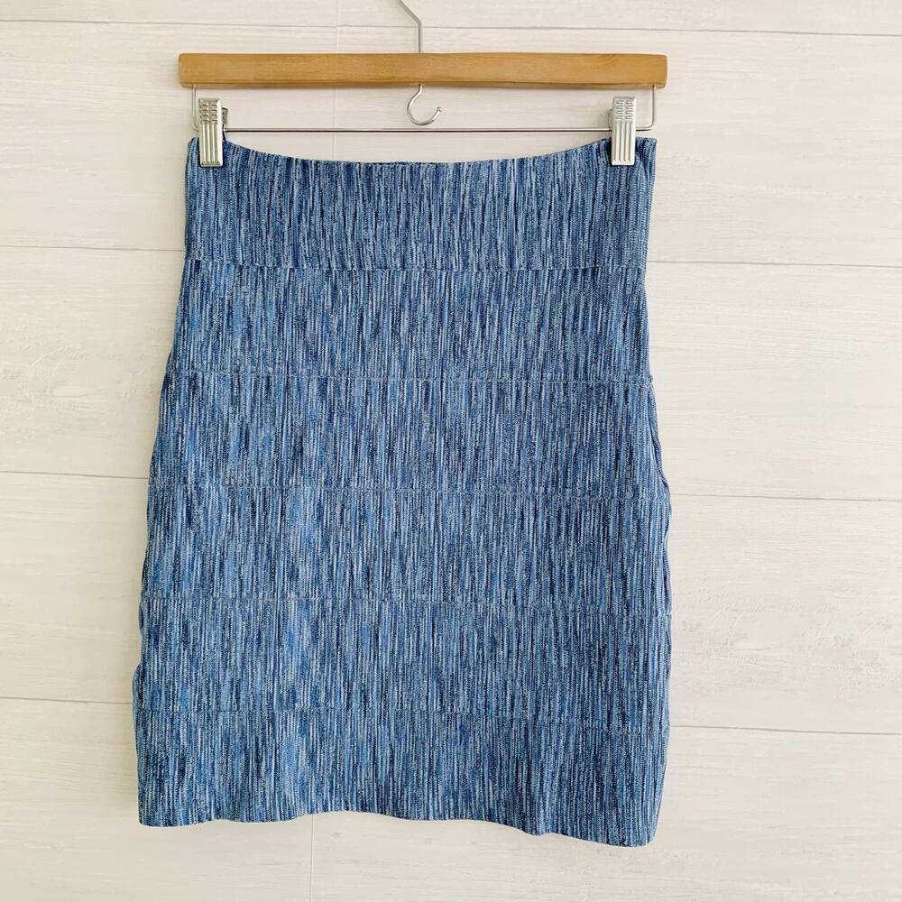 BCBG Max Azria - Blue variegated knit stretch mini skirt, M - Picture 4 of 6